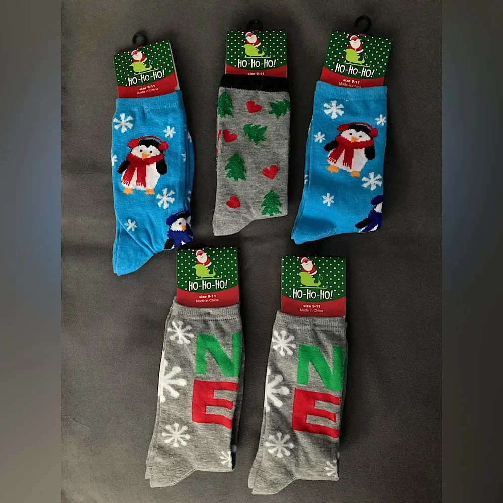 5prs Christmas socks stocking stuffers! NWT